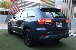 جیپ گراند شیرۆکی